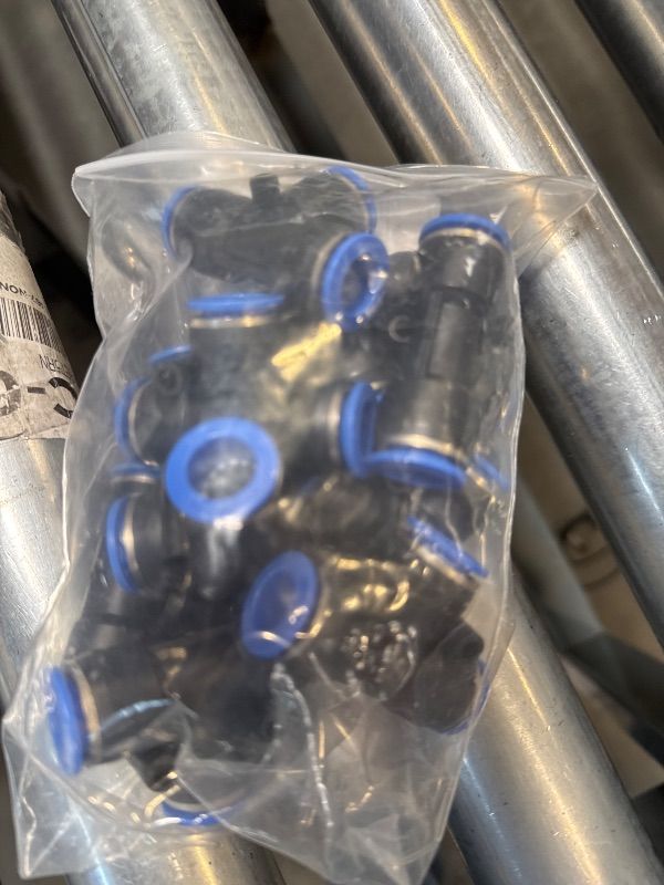 Photo 1 of Metaland 1/2" OD Push to Connect Tee Fitting 3 Way T Shape Quick Push Lock Adapter (Pack of 10)