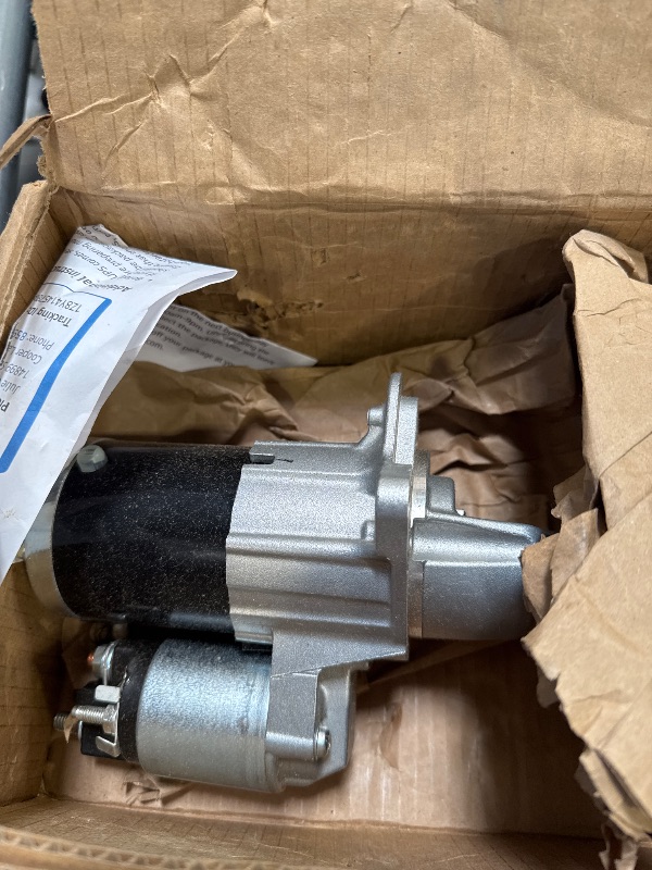 Photo 1 of ACDelco GM Genuine Parts 25194634 Starter