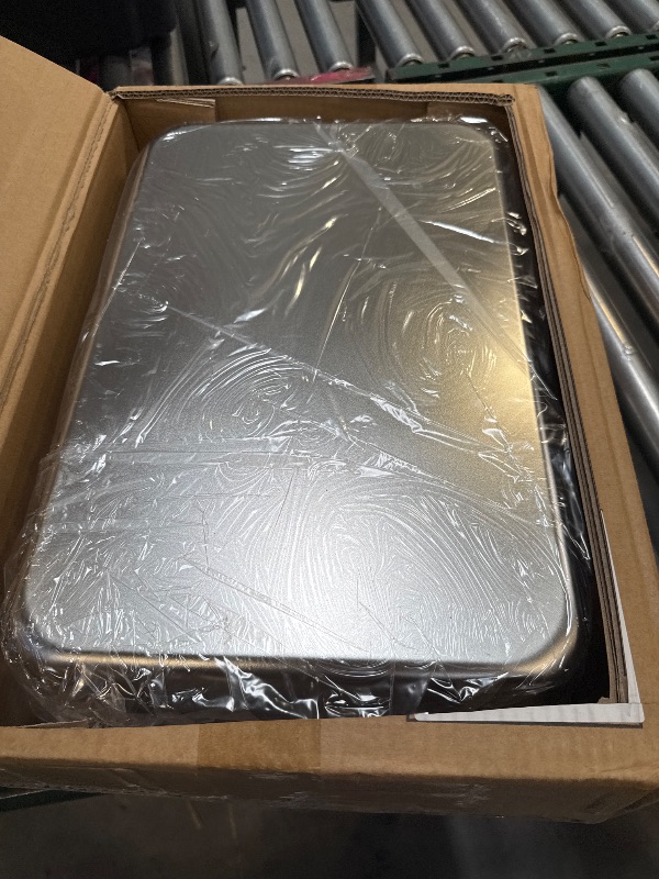 Photo 1 of Stainless Steel Cat Litter Box with Lid,XL,19.7” L x 13.8” W x 11.8”H Deep,Large Metal Litter Box with High Side,for Small and Large Cats,Anti-Leakage Non-Sticky Easy Cleaning Include Litter Scoop