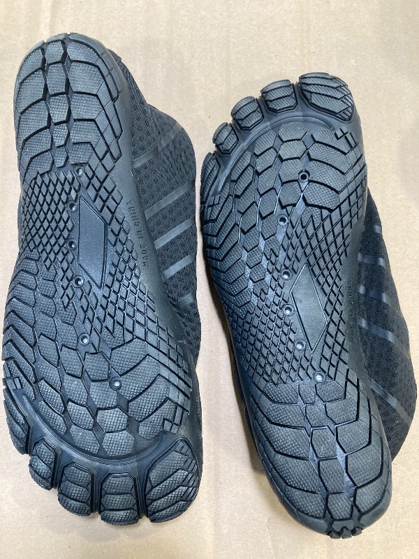 Photo 1 of Racqua Water Shoes Quick Dry Barefoot Beach Aqua Sport Swim Surf Pool Hiking Diving Walking for Men Women Black 10.5 W/9.5 M