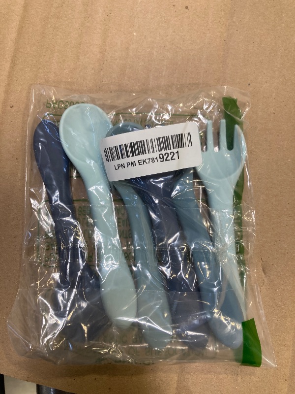 Photo 1 of 6 Pieces Silicone Baby Feeding Forks and Spoons Set Hot Safety First Stage Self Feeding Supplies Mini Kids Utensils for Over 6 Months Babies Boy Girl Toddlers First Foods (Ocean Color)