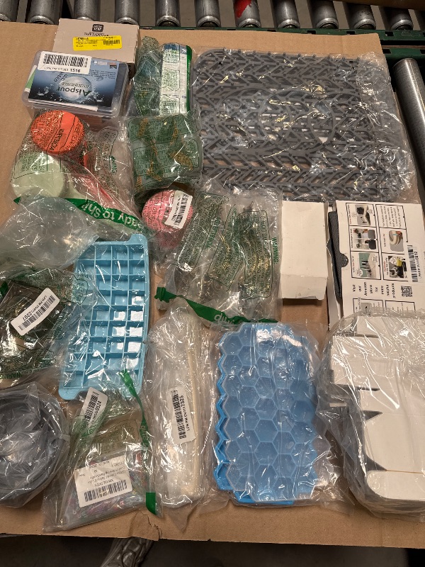 Photo 1 of Box Lot of Miscellaneous Items/FINAL SALE 