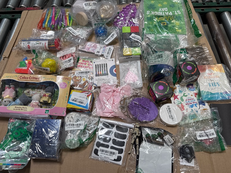 Photo 1 of Box Lot of Miscellaneous Toys/FINAL SALE 