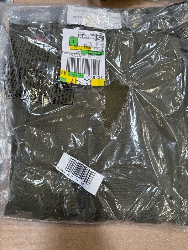 Photo 1 of Levi's Women's Utility Pant, (New) Green, 29