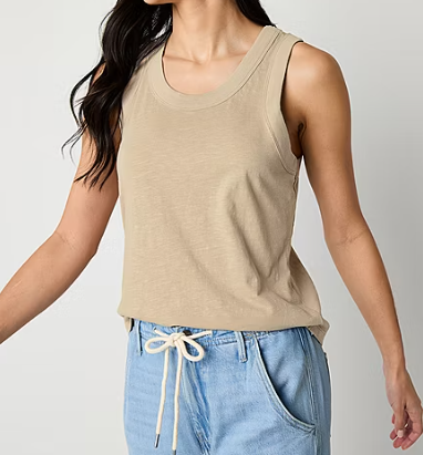 Photo 1 of a.n.a Womens U Neck Sleeveless Tank Top
 Small 