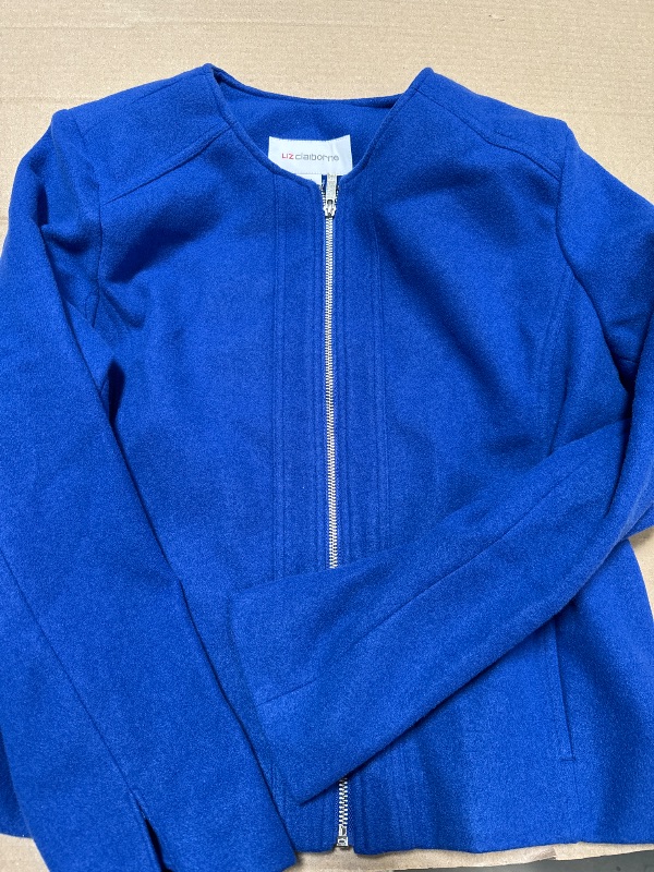 Photo 1 of Size 10 Liz Claiborne Womens Lightweight Cropped Jacket
