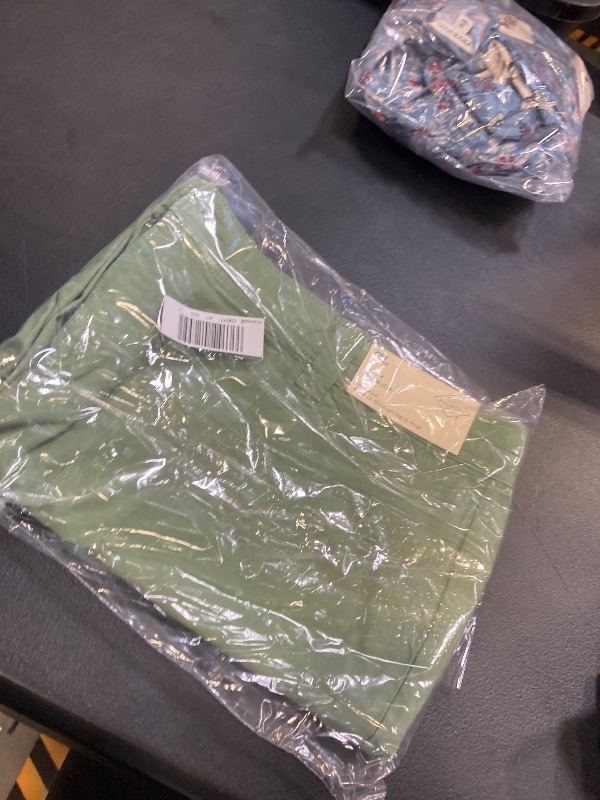 Photo 1 of St. John's Bay Womens Mid Rise Bermuda Short-Plus, 20w, Green