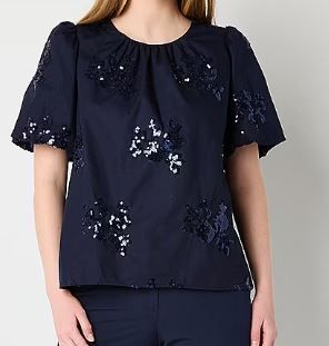 Photo 1 of 52seven Women's Scoop Neck Short Sleeve Blouse - L
