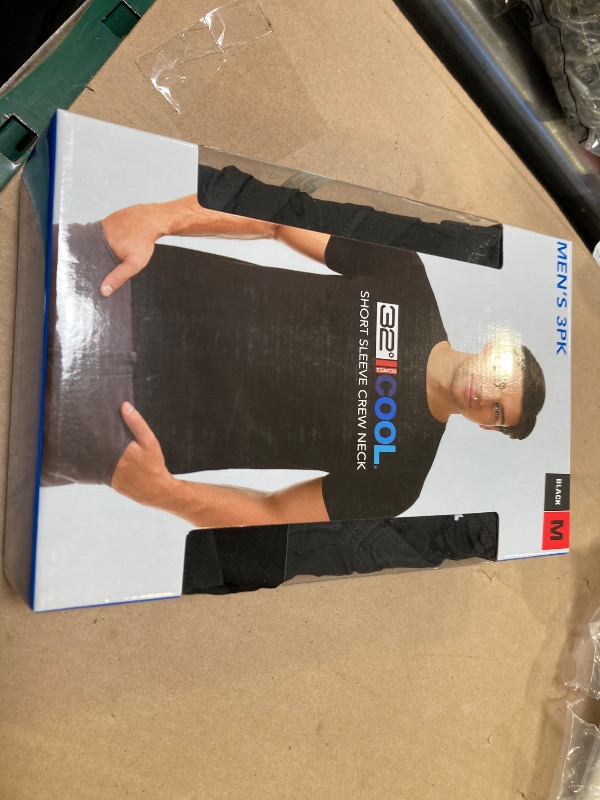Photo 1 of 32 Degrees Men's Cool Tee, 3-Pack (US, Alpha, Medium, Regular, Regular, Black)