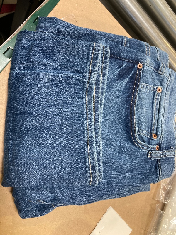 Photo 1 of Lucky Brand Men's 223 Denim Jean 34/29
