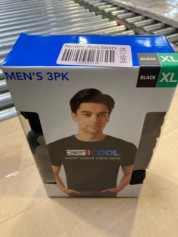 Photo 1 of 32º DEGREES 32 Degrees Men's Cool Tee, 3-Pack (US, Alpha, X-Large, Regular, Regular, Black)
