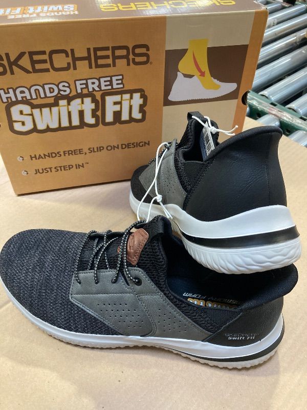 Photo 1 of Skechers Men's Delson Black Swift Fit Hands Free Shoe Memory Foam Size 10.5 MENS
