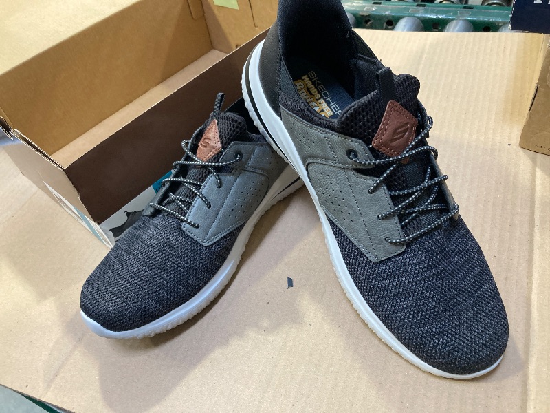 Photo 1 of Skechers Men's Delson Black Swift Fit Hands Free Shoe Memory Foam Size 12 MENS
