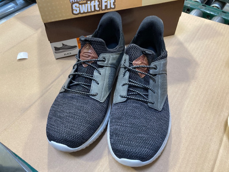 Photo 1 of Skechers Men's Delson Black Swift Fit Hands Free Shoe Memory Foam Size 10.5 MENS
