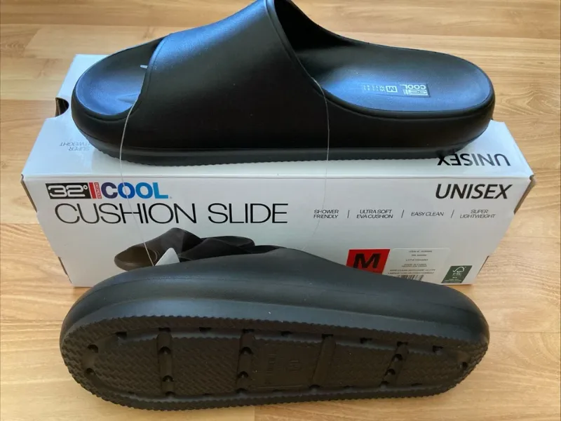 Photo 1 of 32 DEGREES COOL Cushion Slides BLK W 7.5-,8.5 , M 5.5-6.5 Unisex
