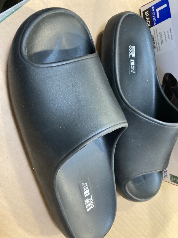 Photo 1 of 32 Degree Cool Slide Sandals Mens 7-8 Womens 9-10 Large Black Cushion Slip on
