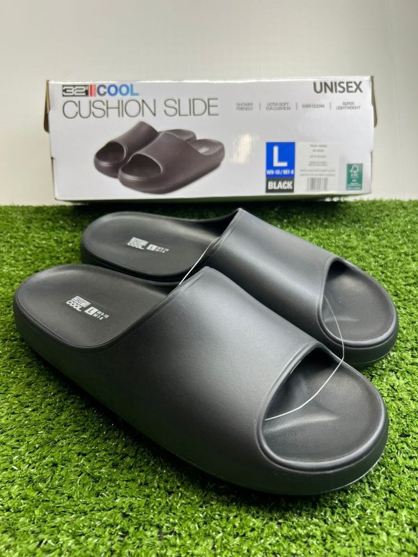 Photo 1 of 32 Degree Cool Slide Sandals Mens 7-8 Womens 9-10 Large Black Cushion Slip on
