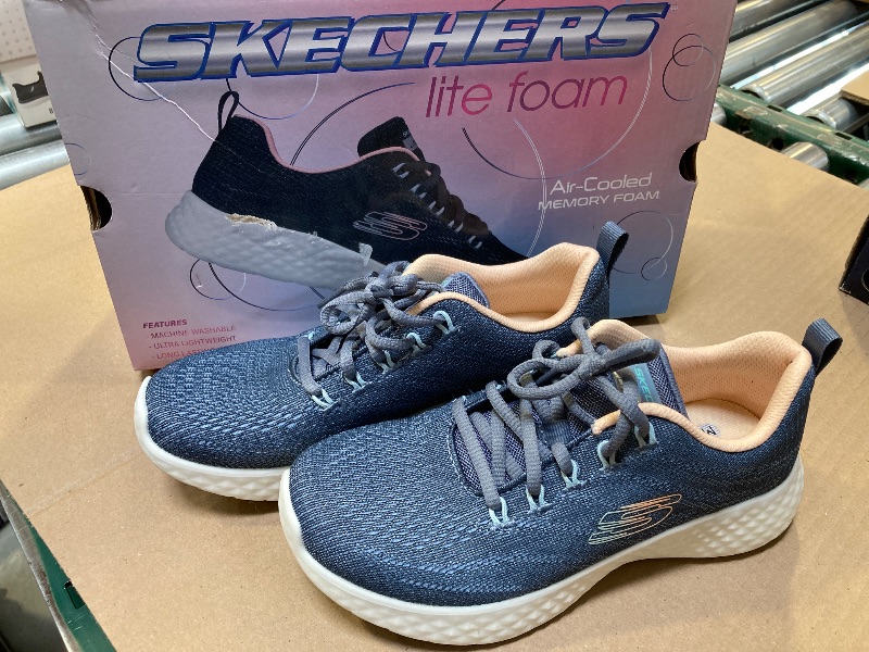 Photo 1 of Size 6 Skechers Lite Foam Sneakers Blue  
