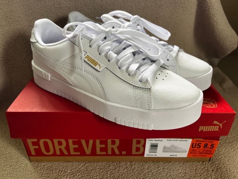 Photo 1 of PUMA Women's Size 8.5 Court Sneakers Lace-up Shoes, White
