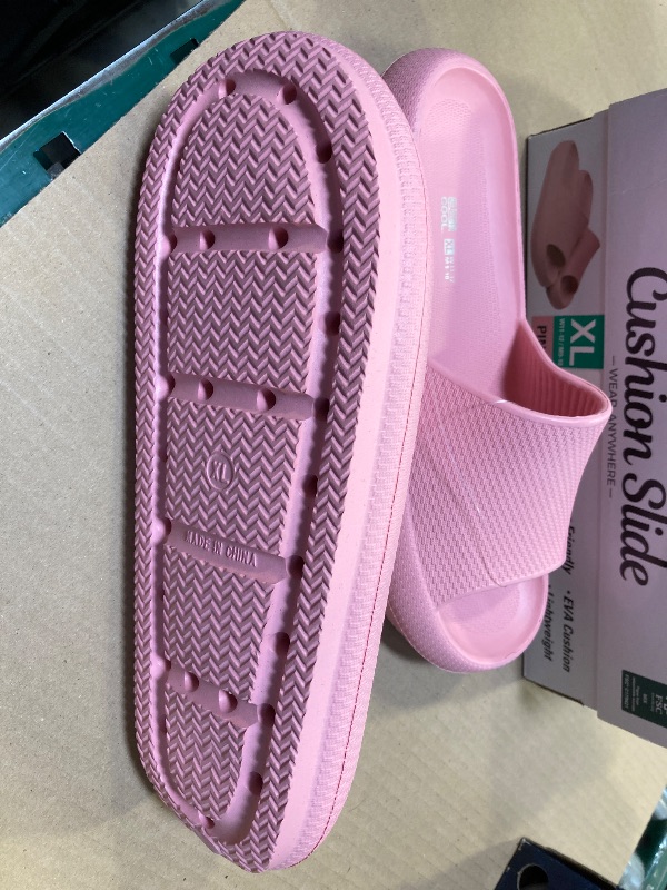 Photo 1 of 32 Degrees Women's Size X-Large (11-12) Cushion Slide Shower Sandal, Pink
