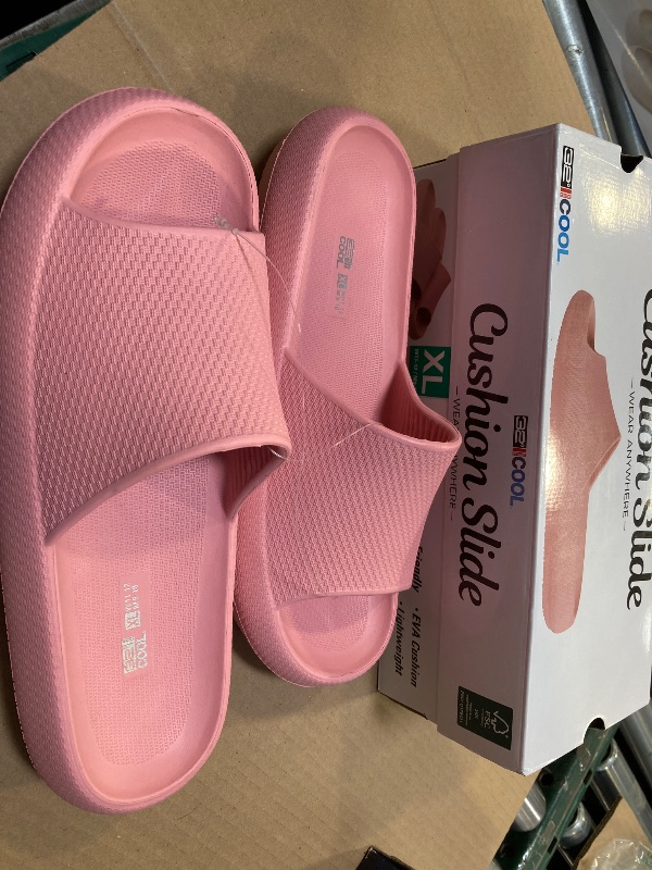 Photo 1 of 32 Degrees Women's Size X-Large (11-12) Cushion Slide Shower Sandal, Pink
