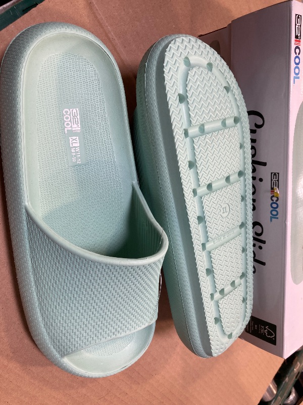 Photo 1 of 32 Degrees Ladies' Size X-Large (11/12) Cushion Slide Shower Sandal, Mint Green
