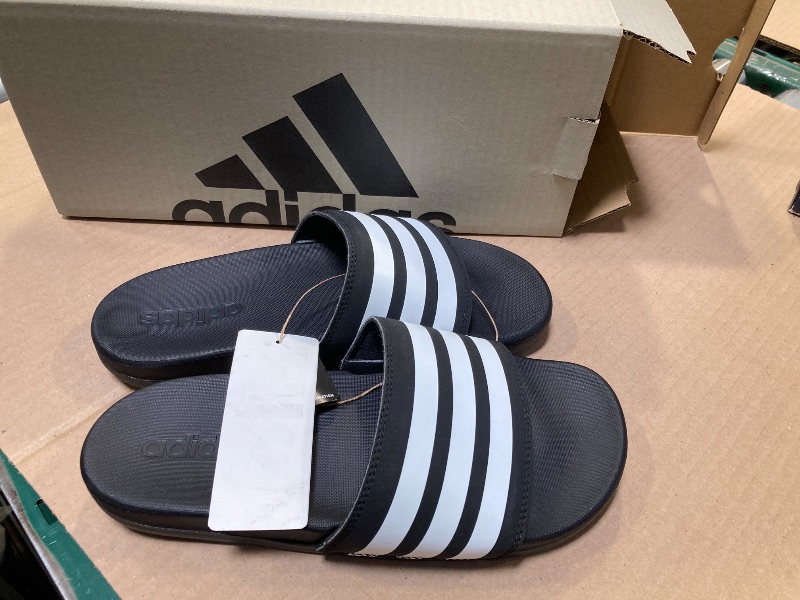 Photo 1 of adidas Men's Striped Flip Flop Sandals M5-W6
