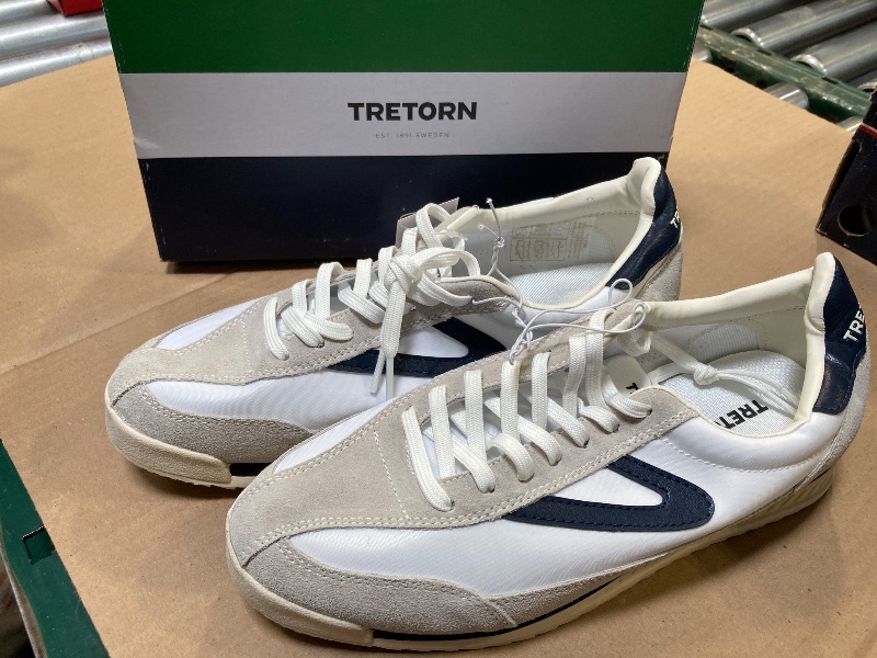 Photo 1 of size 10---TRETORN Women's Rawlins Sneakers Lace-Up Casual Tennis Shoes with Classic Vintage Style
