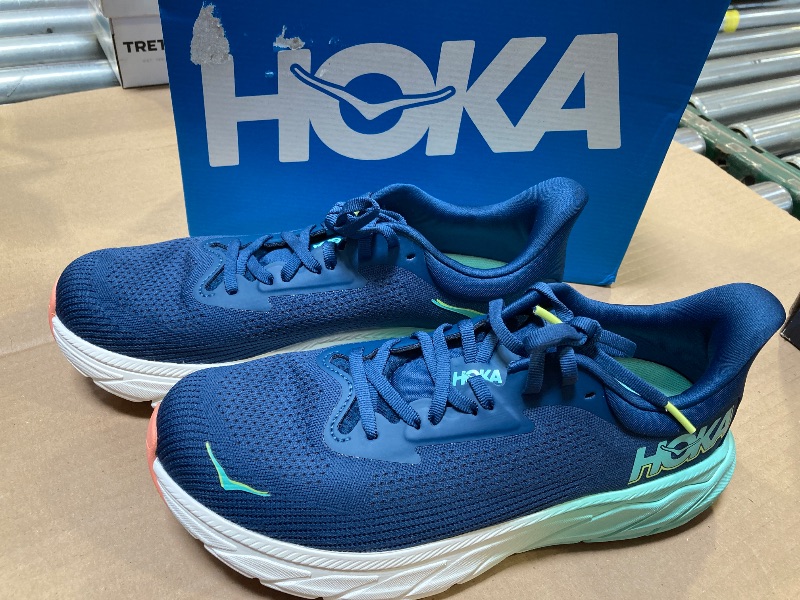 Photo 1 of Hoka Arahi   - Midnight/Seaform Size 9.5
