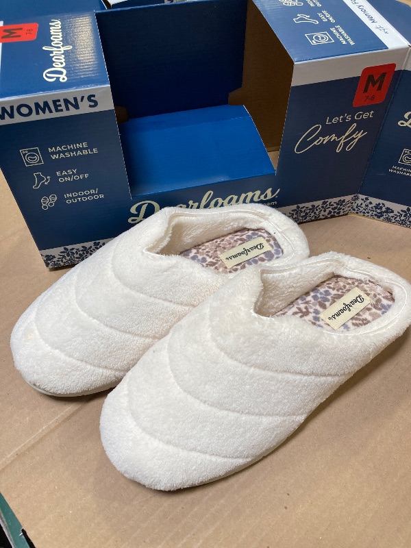 Photo 1 of Dearfoams Women's Slipper M

