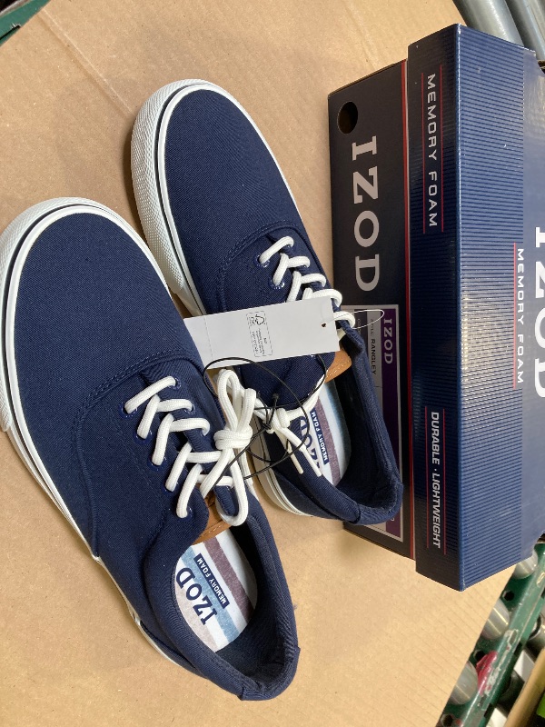 Photo 1 of size 10---Izod Men's Canvas Shoes Rangley Memory Foam Sole Comfort Lace up
