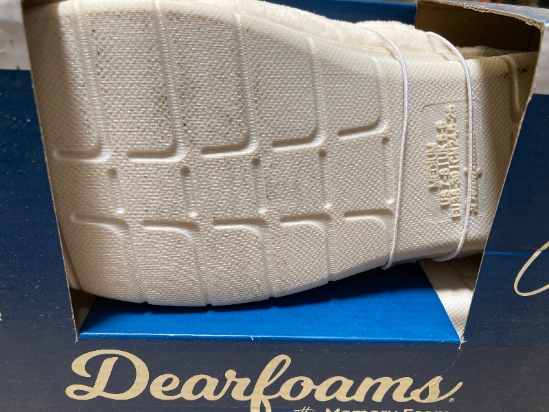 Photo 1 of Dearfoams Women's Slipper M
