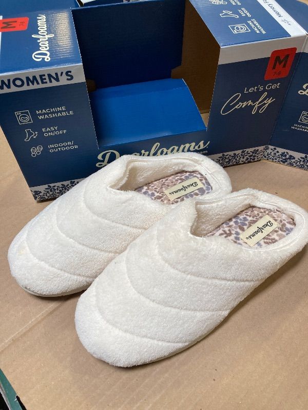 Photo 1 of Dearfoams Women's Slipper M
