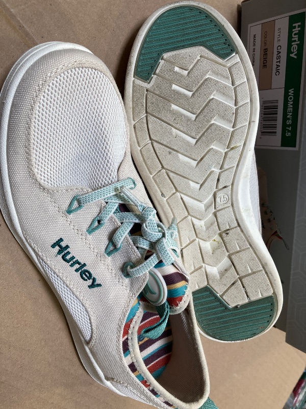 Photo 1 of Hurley Women's Bungee CASTAIC Sneaker, Size 7.5, BEIGE 
