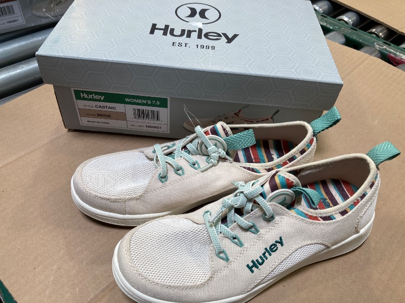 Photo 1 of Hurley Women's Bungee CASTAIC Sneaker, Size 7.5, BEIGE 
