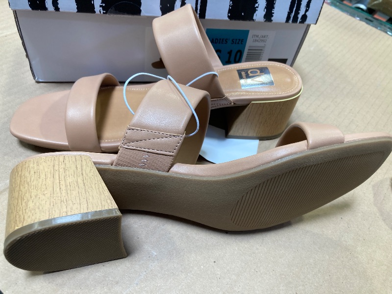 Photo 1 of Dolce Vita Women's Swell Sandal  size 10
