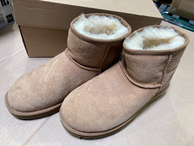Photo 1 of UGG Women's Classic Mini II in Chestnut, 6
