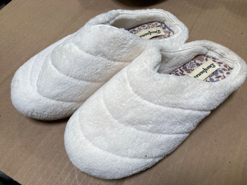 Photo 1 of Dearfoams Women's Slipper  Size S