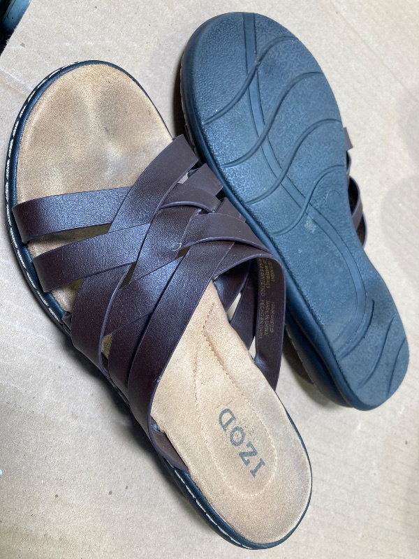 Photo 1 of   Women's Sandals  Size 7
