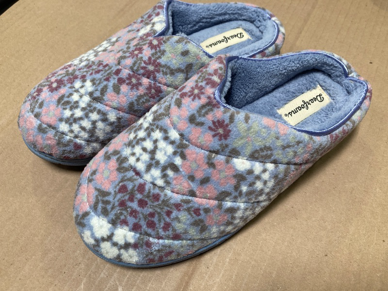 Photo 1 of  Women's Slipper S	