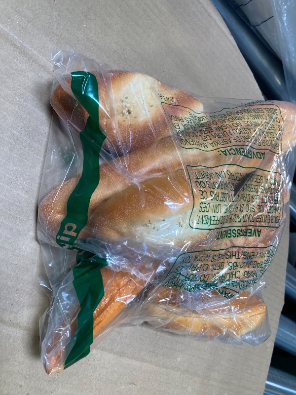 Photo 1 of Woration 6pcs Fake Bread Set Decoration Realistic Loaves Artificial French Loaf Dessert Faux Food for Home Kitchen Bakery Display Photography Prop