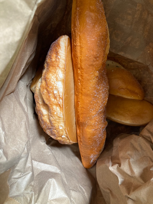 Photo 1 of Woration 6pcs Fake Bread Set Decoration Realistic Loaves Artificial French Loaf Dessert Faux Food for Home Kitchen Bakery Display Photography Prop