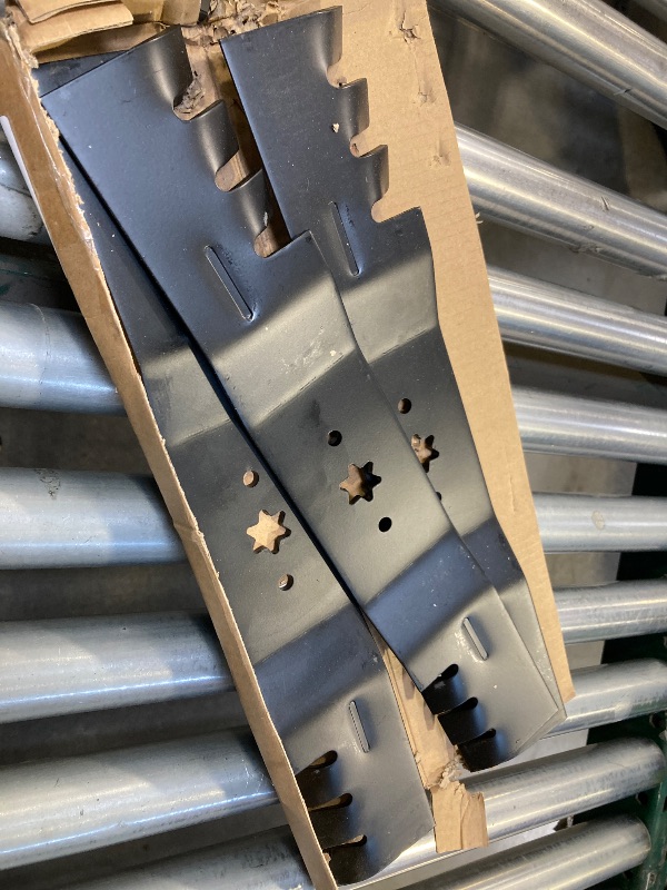 Photo 1 of 54 Inch Mower Blades for MTD Cub Cadet 742-0677 942-0677 RZT54 RZT-S54 SLT1554 GT1554 LGT1054 GT1054 GTX1054 T310 54''Deck Lawn Mower (Toothed Mulching)
