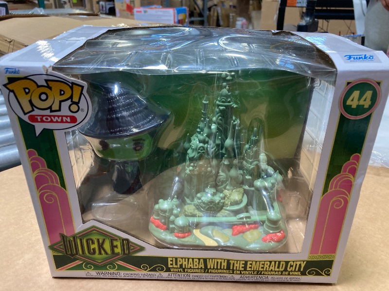 Photo 1 of Funko Pop Town: Wicked - Elphaba with Emerald City -  