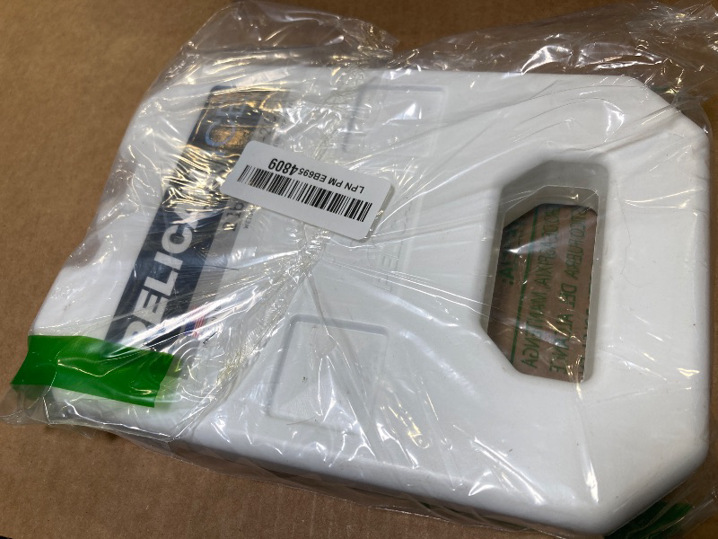Photo 1 of Pelican Reusable Ice (2lb)