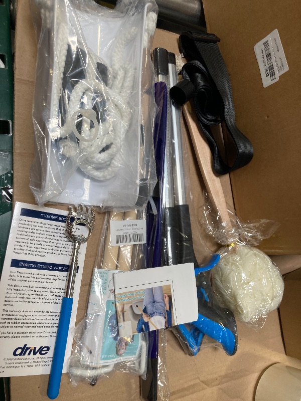 Photo 1 of 7PC Hip Kit For Seniors Total Hip Replacement Prime, Hip Replacement Kit After Surgery, Hip Replacement Recovery Kit With Grabber,Sock Aid,Leg Lifter,Dressing Stick,Shoehorn,Back Scratcher,Bath Loofah