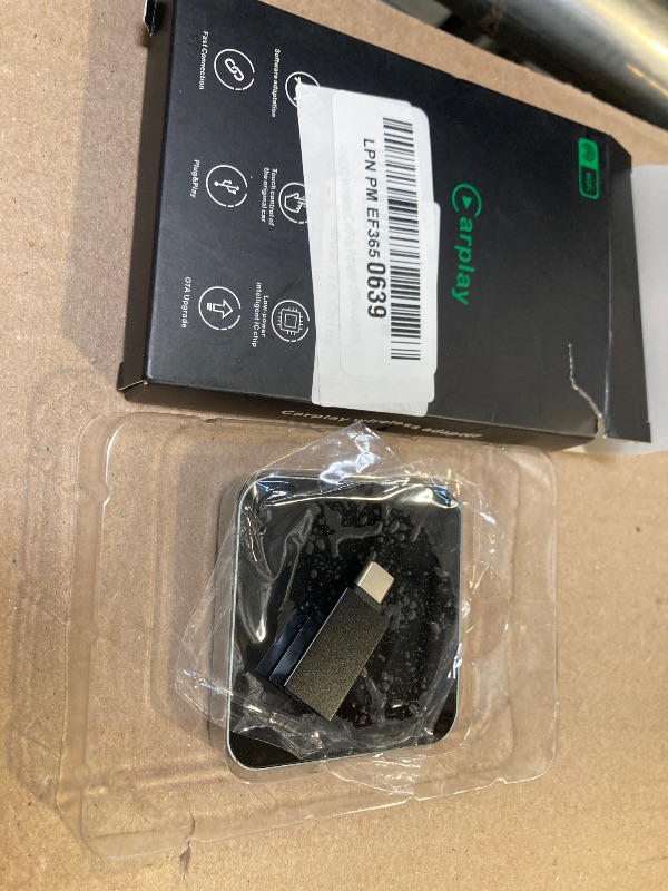 Photo 1 of HNQQ Wireless CarPlay Adapter,Convert OEM Wired to Wireless Car Play Dongle Fit for Cars 2015+ & for Apple iPhone iOS 10+,Innovative Seamless Control Plug & Play