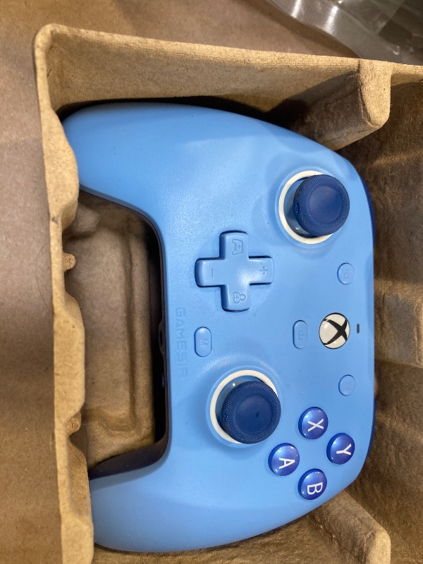 Photo 1 of GameSir G7 SE Blue Wired Xbox Controller for PC, Xbox Series X/S, Xbox One, Officially Licensed Hall Effect Xbox Controller with 3.5mm Earphone Port, 2 Mappable Back Buttons, 1000hz, Anti Stick-Drift