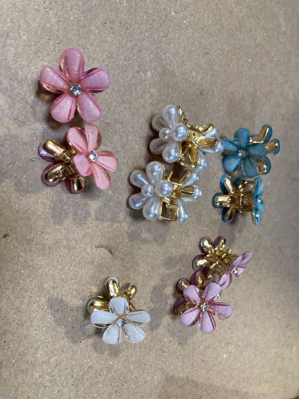 Photo 1 of 9 Pcs only----Mini Cute Flower-Shaped Hair Clips for Girls, Multicolor Crystal Hair Barrettes for Long Braid Hairstyles, Pearl Hairpin for Women Hair Accessories (  Mix Color)