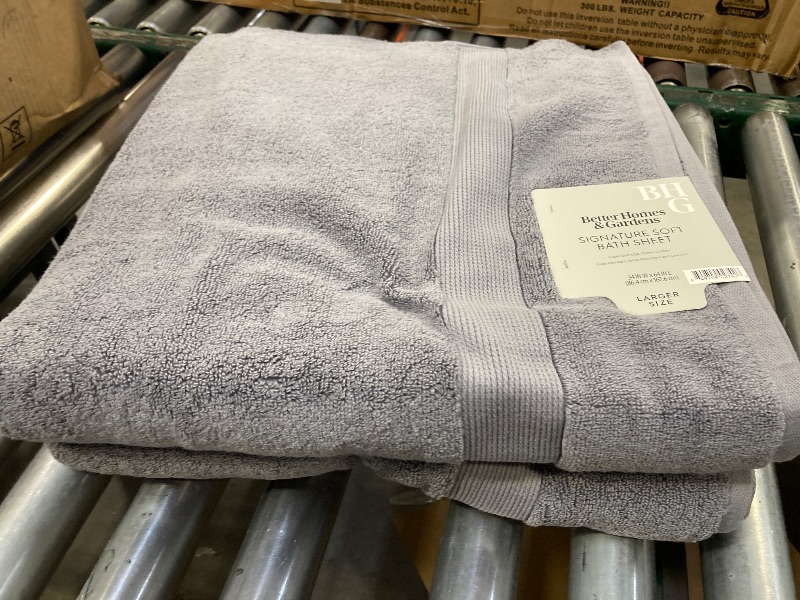 Photo 1 of 2pcs Better Homes & Gardens Signature Soft Solid Bath Towels 

